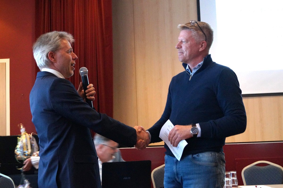 We bedanken <a href="/AaltdenHerder/">Aalt den Herder</a> voor zijn tomeloze inzet voor de #pluimveehouders. Gelukkig blijft hij het DB ondersteunen als adviseur. 

#toekomst #pluimvee