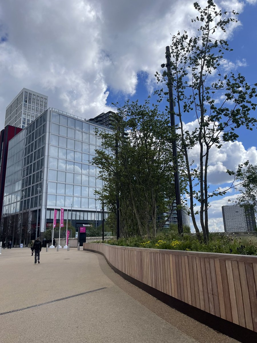 Great to get out and about in @noordinarypark it’s buzzing and our construction projects are progressing well. Especially Westfield Ave with @NewhamLondon and completed Stratford Walk @LDADesign