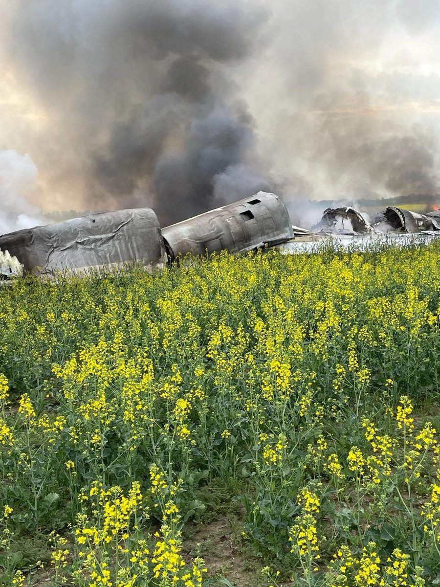 🔸Украіна знішчыла расейскі стратэгічны бамбавік Гаворка пра ракетаносец-бамбавік далёкай авіяцыі Ту-22М3. Расейскі бок сцвярджае што прычынай крушэння Ту-22М3 нібыта магла стаць тэхнічная няспраўнасць. Камандуючы Паветраных сілаў Украіны Мікола Аляшчук заявіў, што расейскі…