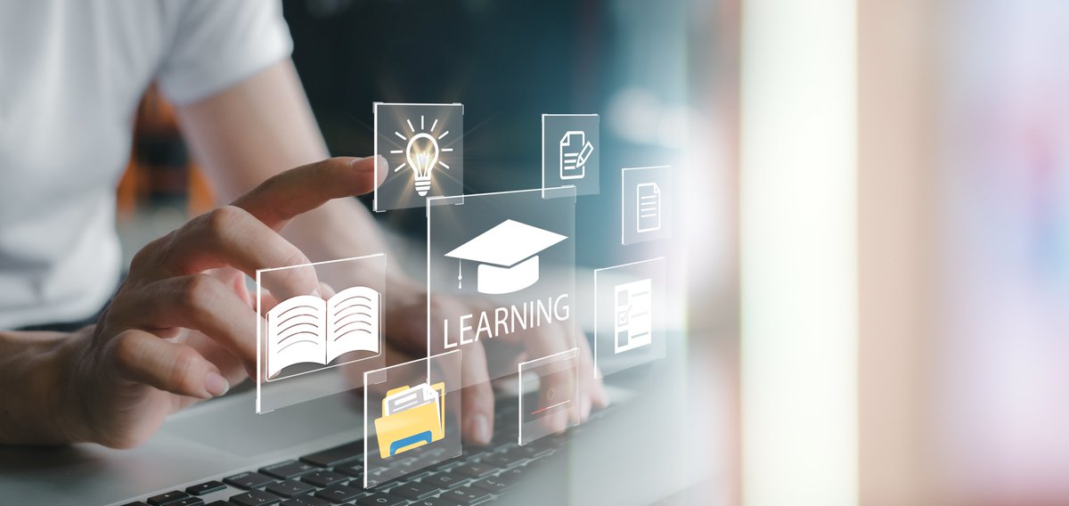 RechercheUlille's tweet photo. 🧑💻Le #RNCD organise la formation " Diriger une école doctorale " à distance les 8, 9 et 10 juillet.
Au programme : missions d'une école doctorale, depuis l'admission des doctorants jusqu'à leur soutenance, en passant par la gestion des conflits.
➡️https://t.co/6OJ55x0sED https://t.co/TKAXme7W49