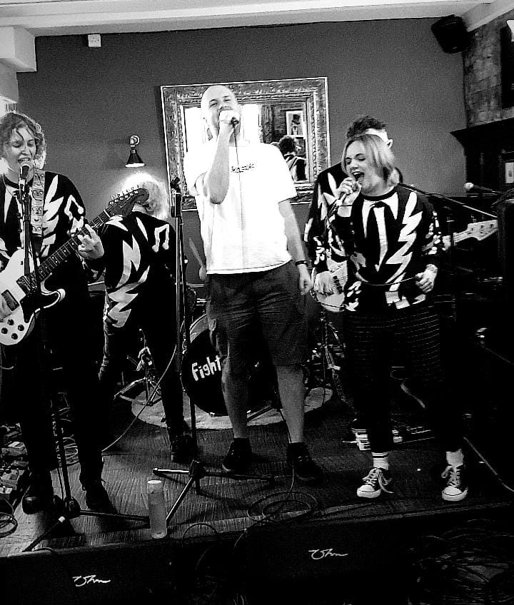 Playing the Hives franchise shows with The Hive Fives was very daft, very fun and very sweaty! I've just had a load of teaching hours cut and all the expenses in my life go up, so if you or someone you know need a guitarist for anything shout in my general direction 😎