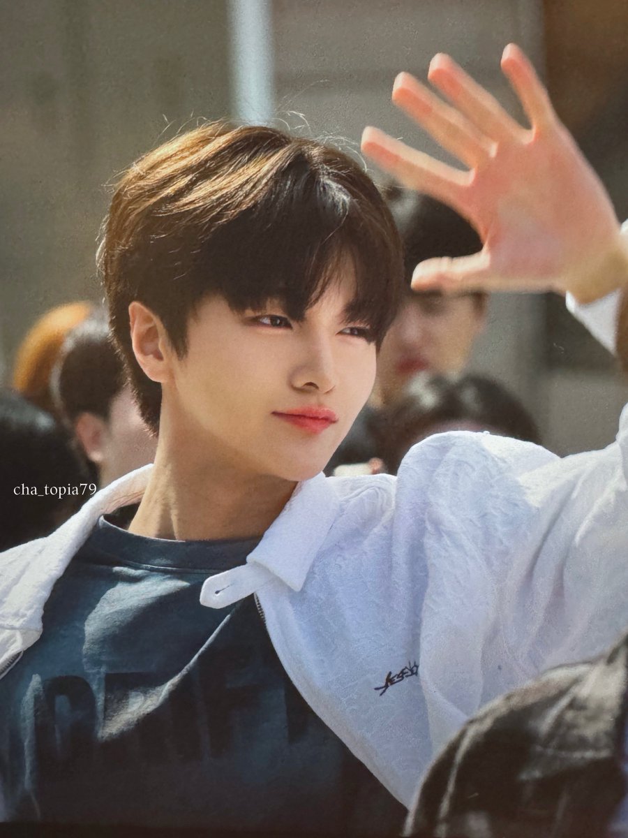cha_topia79's tweet photo. 240419 #차준호 
🤍🤍 https://t.co/WtPHzPBJe5