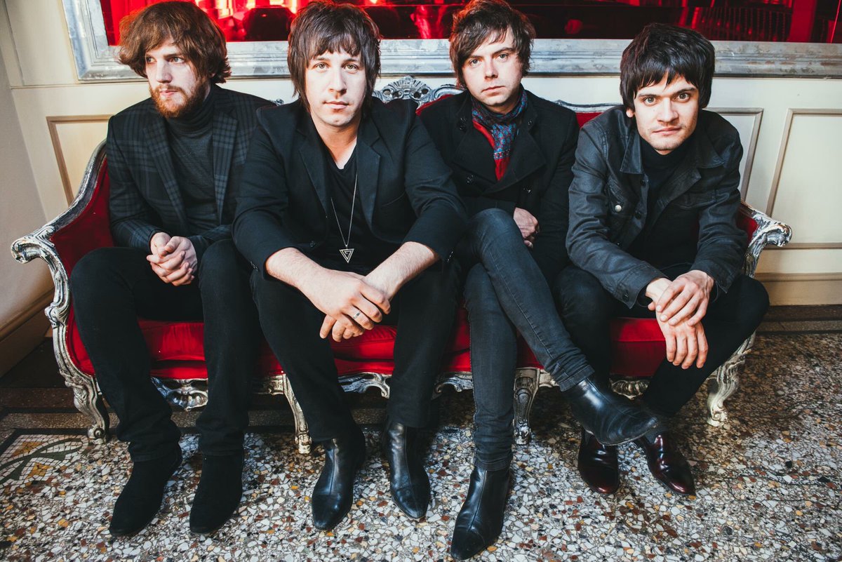 Best song by The Moons? 

📸 Jordan Curtis Hughes