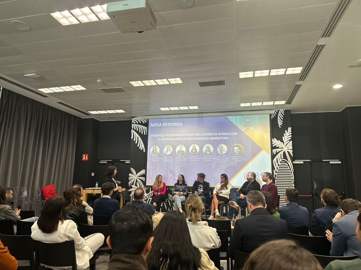 ROIANDCO's tweet photo. Ayer estuvimos en la segunda edición del Performance Marketing Leaders Day y podemos decir que necesitamos una tercera🔥

#PerformanceMarketingLeadersDay #marketing #TalentGarden https://t.co/mIJVgDwFUi