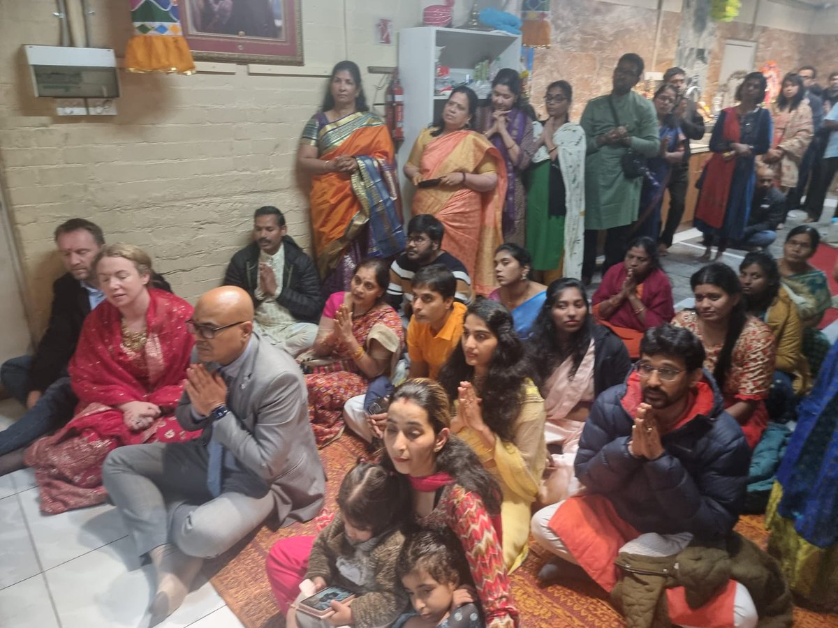 Joyous celebration of Sri Ramanavmi - Sri Sita Rama Kalyanam festival by AUMSAI Sansthan Temple Melbourne! Consul General joined the blissful occasion along with Hon. Emma Vulin, MP and devotees to commemorate the birth of Lord Rama over Shej Arati and Mahaprasadam.