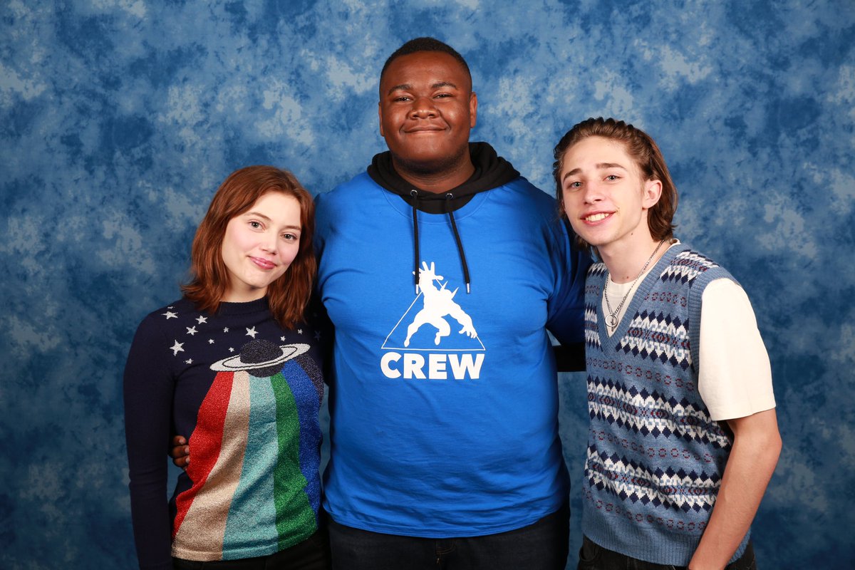 MatthiasAmona's tweet photo. Here are some celebrities I met at Comic Con France they were all amazing being volunteers on these events is one of my favorite experiences in my life
@GraceVanDien @NatTenaLady #finnjones #raphaelluce #alfieallen #comicconfrance https://t.co/Jypd1Wc9QC