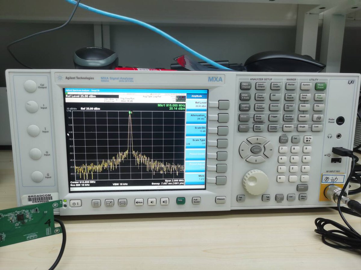 🧐#AgroSense #LoRaWAN Sensor in the testing phase 
#Instrumented tests：
#Network analyzer Sensitivity test, -124db transmission is still stable
#Spectrum Analyzer analyzer is capable of testing both the #frequency deviation and the #emissions  intensity, 915MHz can reach 20db 🥳