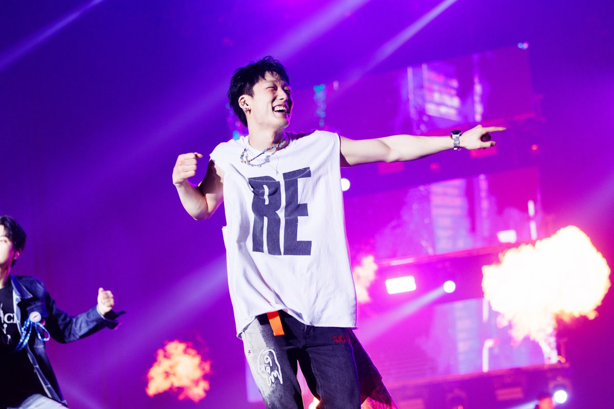 StarDore_official tweet media