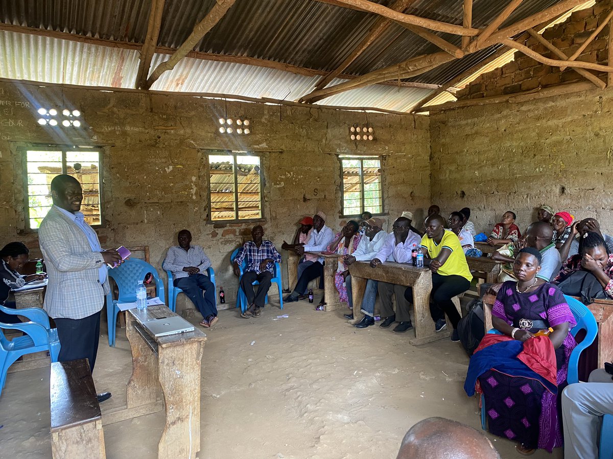 #FlashbackFriday: This week a year ago, our Projects teams were carrying out community engagements with project affected persons of the Kawanda-Kapeeka-Kasana T/L. The goal of these meetings is to get feedback from PAPs & address them to maintain positive relations in communities