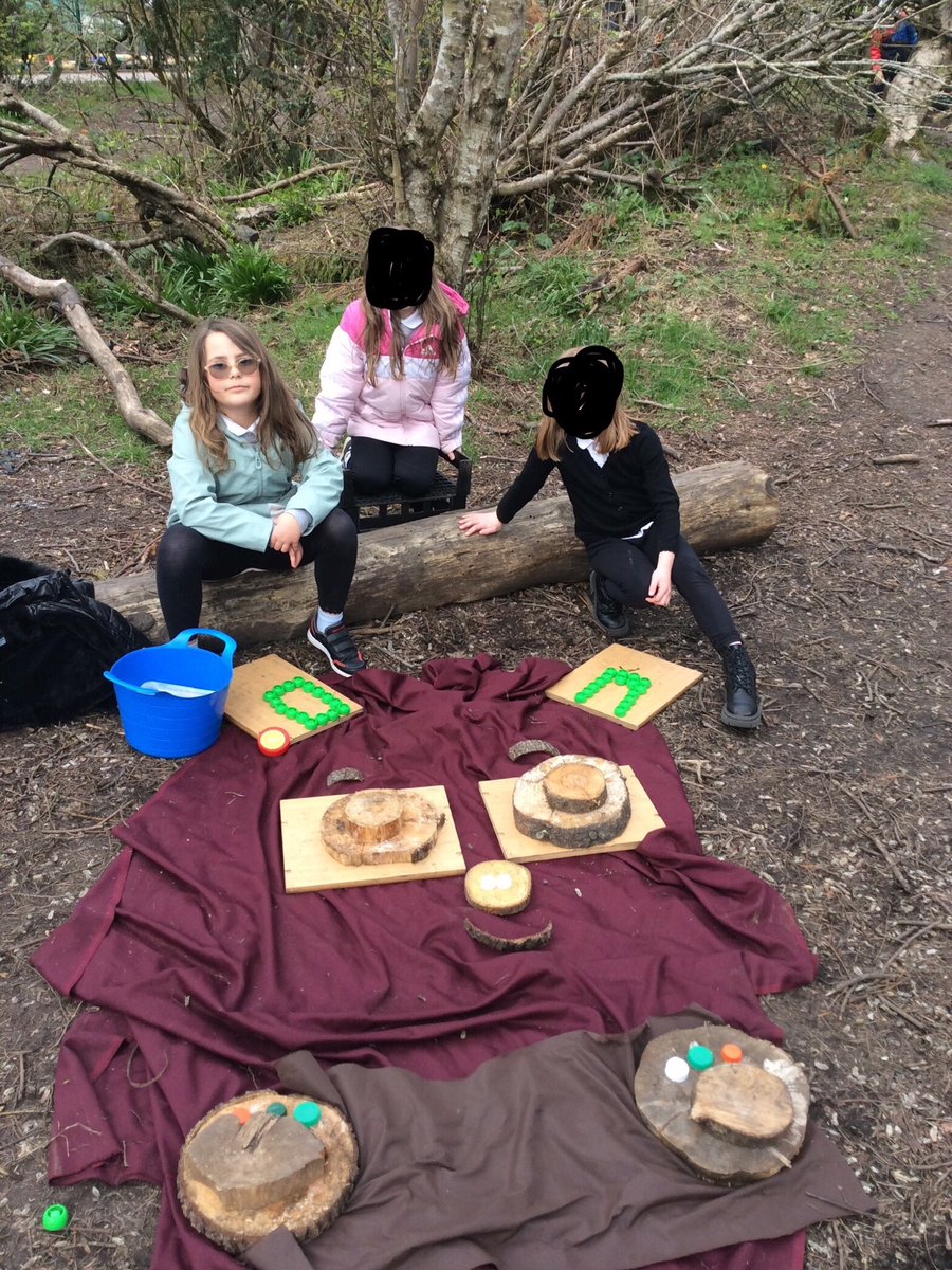 This week P3G and P3S visited the wildlife Garden together 🌳. Their small group challenge was to use the loose parts to build/construct something creative. They worked incredibly hard and used collaboration, creativity and communication skills! #outdoorlearning #metaskills