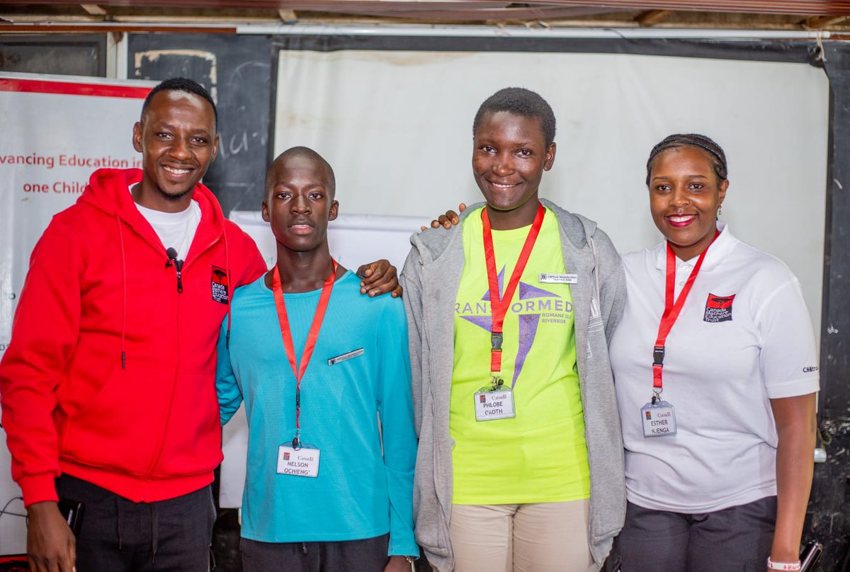 Phoebe Atieno and Nelson Ochieng accepted their awards from ED @TitusKuria_ & PM @NjengaOyoo as well as received words of encouragement from previous awardees Jeremy Okudo & @Muthini2004. Congratulations to past and present Wezesha Kike! Champions. #WezeshaKike #SDG4 #SDG5 2/2