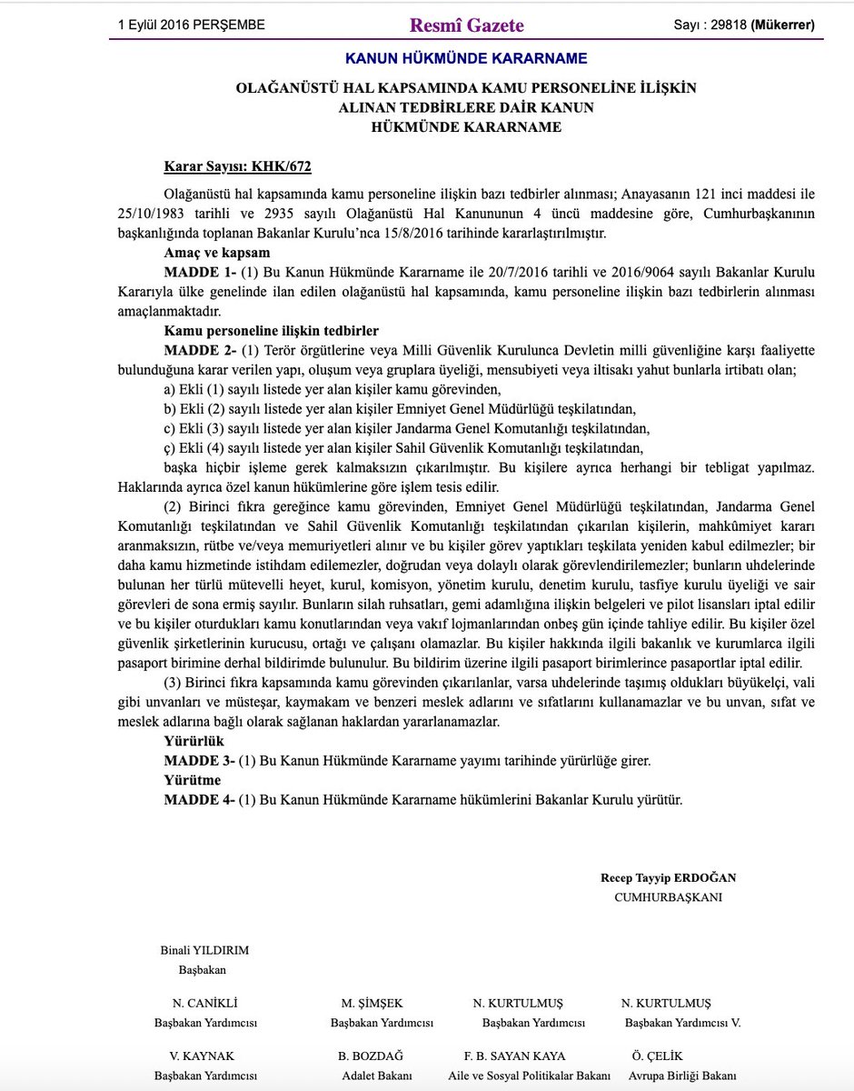 Sen, çocuklar, analar ölmesin, barış olsun diyen beni bir geceyarısı işimden eden şu KHK'da imzası olan kişisin. Çağırdığın, 'bu suça ortak olmayan' bilim insanlarına önce bu imzandan bahset önce. Kendilerini kimin davet ettiğini bilsinler.