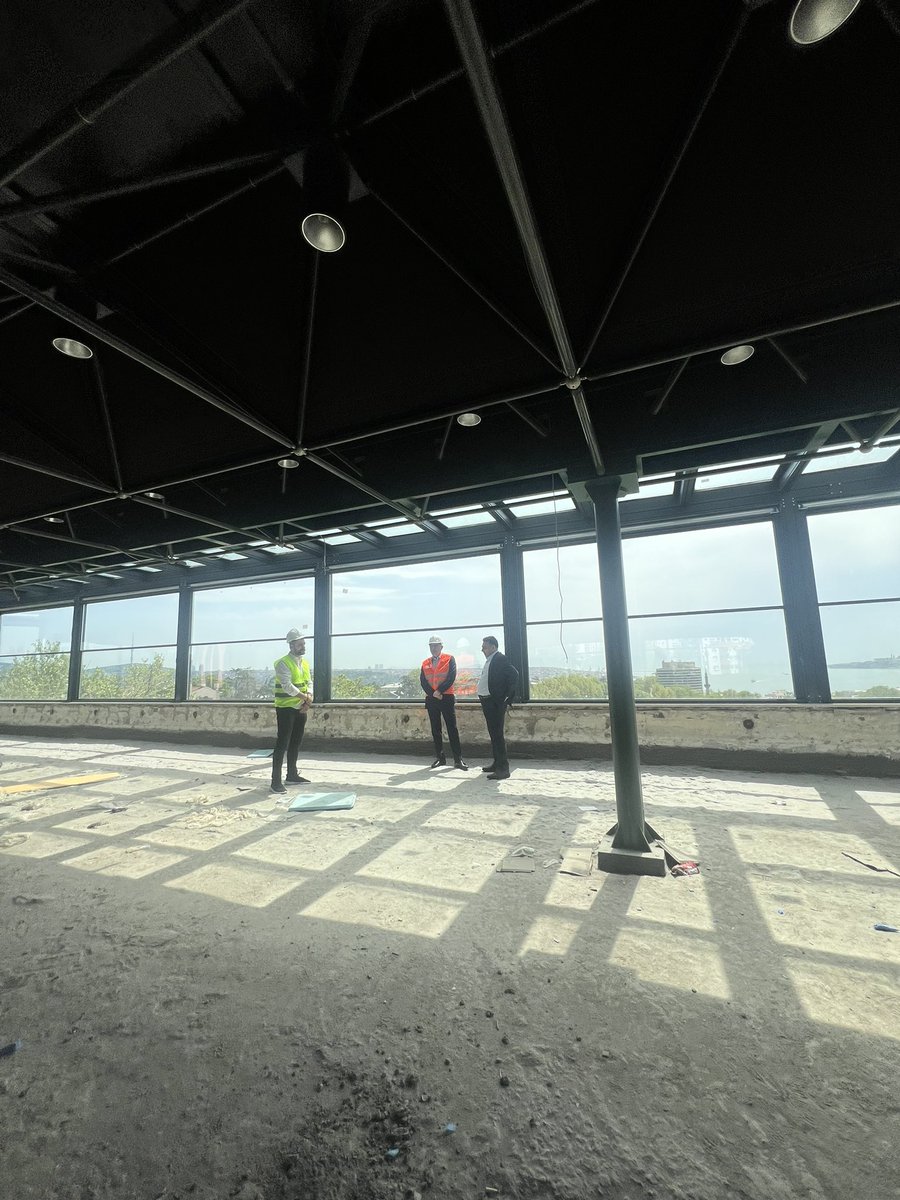 proftameryilmaz's tweet image. YTÜ Beşiktaş Kampüsü B Blok güçlendirmesini inceledik. Çok başarılı bir çalışma sürdürülüyor. Yeni akademik yıl açılışına yetişecek. 
Böylece YTÜ, tüm kampüsleri ve binaları ile depreme dirençli bir üniversite olmaya devam edecek. 
#EğitimdeLiderYTÜ