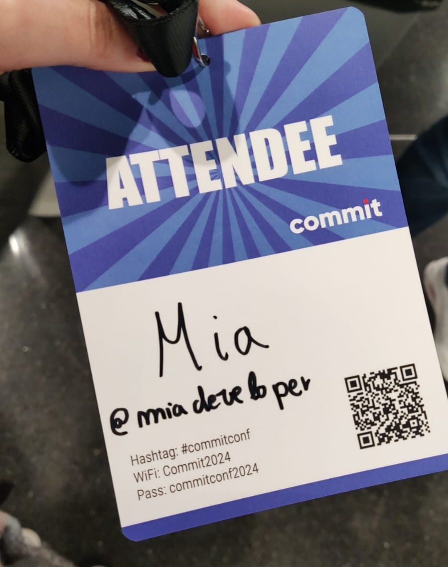 miadeveloper's tweet image. Ya estoy por aquí en mi primera #commitconf deseando ver charlas chulísimas y conocer a gente súper maja