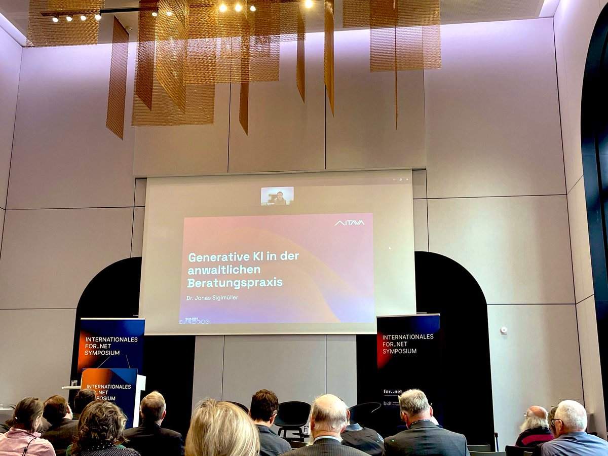 Wie sieht die Anwendung von Generativer KI eigentlich in der anwaltlichen Beratungspraxis aus? Dieser spannenden Frage widmet sich unser nächster Redner des Tages, Dr. Jonas Siglmüller, Gründungspartner von Aitava.
#fornet24