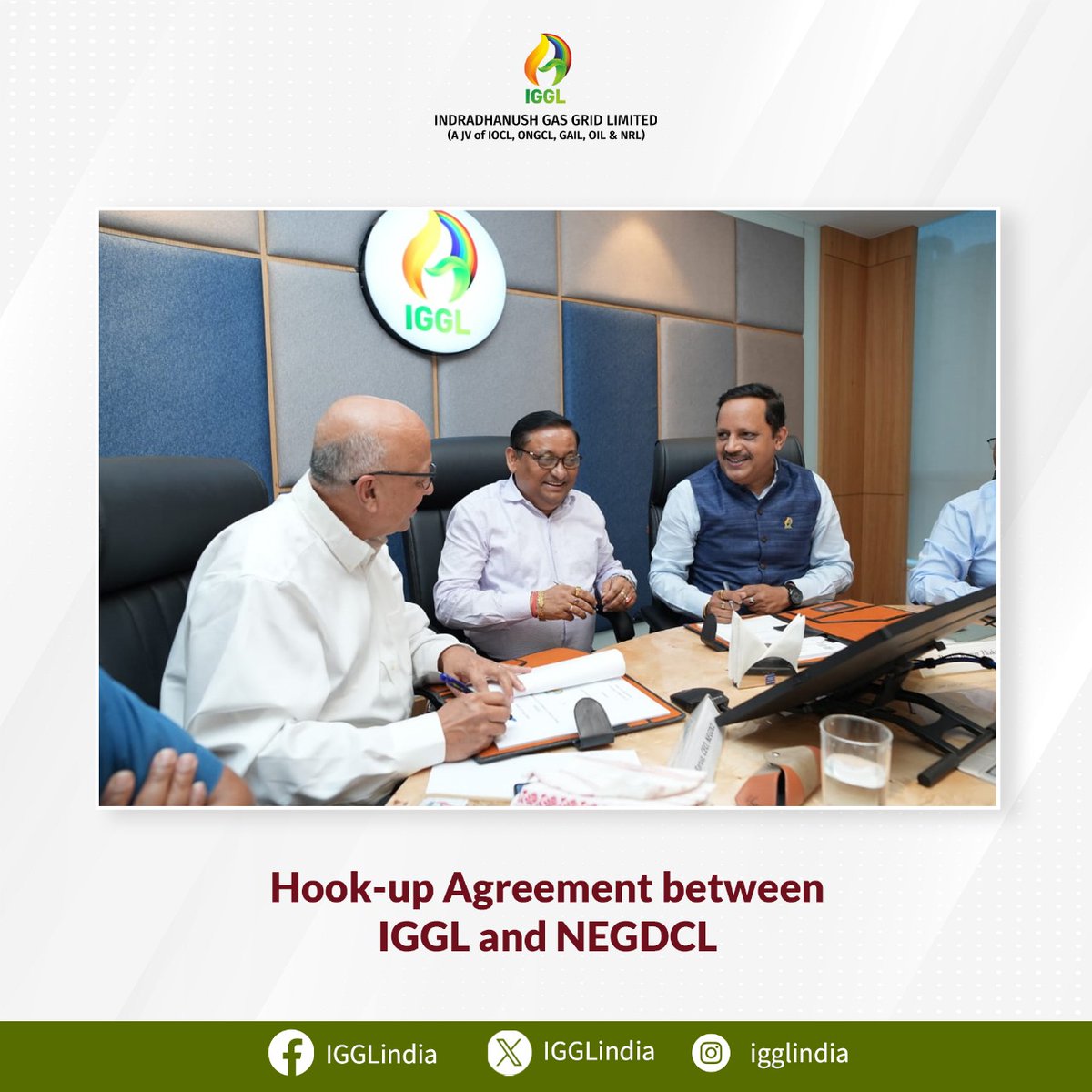 IGGLindia's tweet photo. #IGGL and #NEGDCL, a CGD entity, have sealed a groundbreaking Hook-up #Agreement, bringing clean natural gas to the North bank of Brahmaputra in Assam. https://t.co/SaSxllFCrC