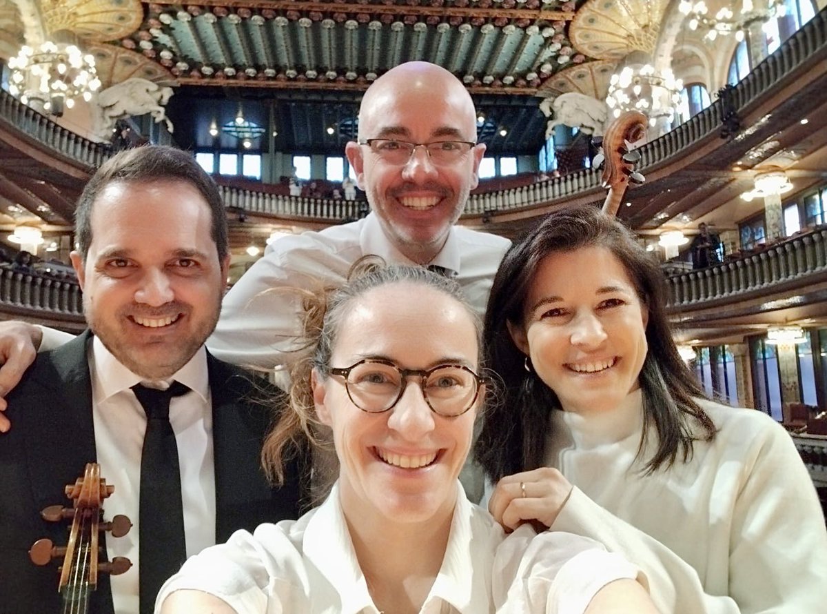 We return home today very pleased after our concerts at the @palaumusicacat & @SFZar. We have premiered the fantastic work 'à plein' by the magnificent @RaquelGTomas & shared the stage with a great friend and colleague, #CarolePetitdemange, violinist of our dear #QuatuorArdeo…