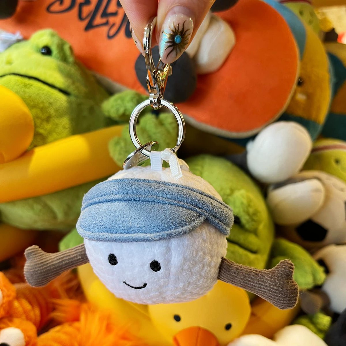 A cute accessory, perfect for attaching to the golf bag ⛳🏌️‍♂️The brand new Jellycat Amuseable Sports Golf Bag Charm is a great gift idea fleurtations.uk.com/Jellycat/jelly…
Shop more Jellycat
fleurtations.uk.com/Jellycat.asp
Free UK delivery on orders £25+
#golf #masters2024 #shopsmall #sunday #gifts