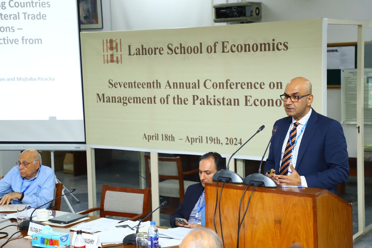 Dr. Mujtaba Piracha @mujtaba_piracha, Former Ambassador to the @WTO, presenting 'Pakistan and the WTO Negotiations,' in Session 4 - Growth and Sectoral Policy.