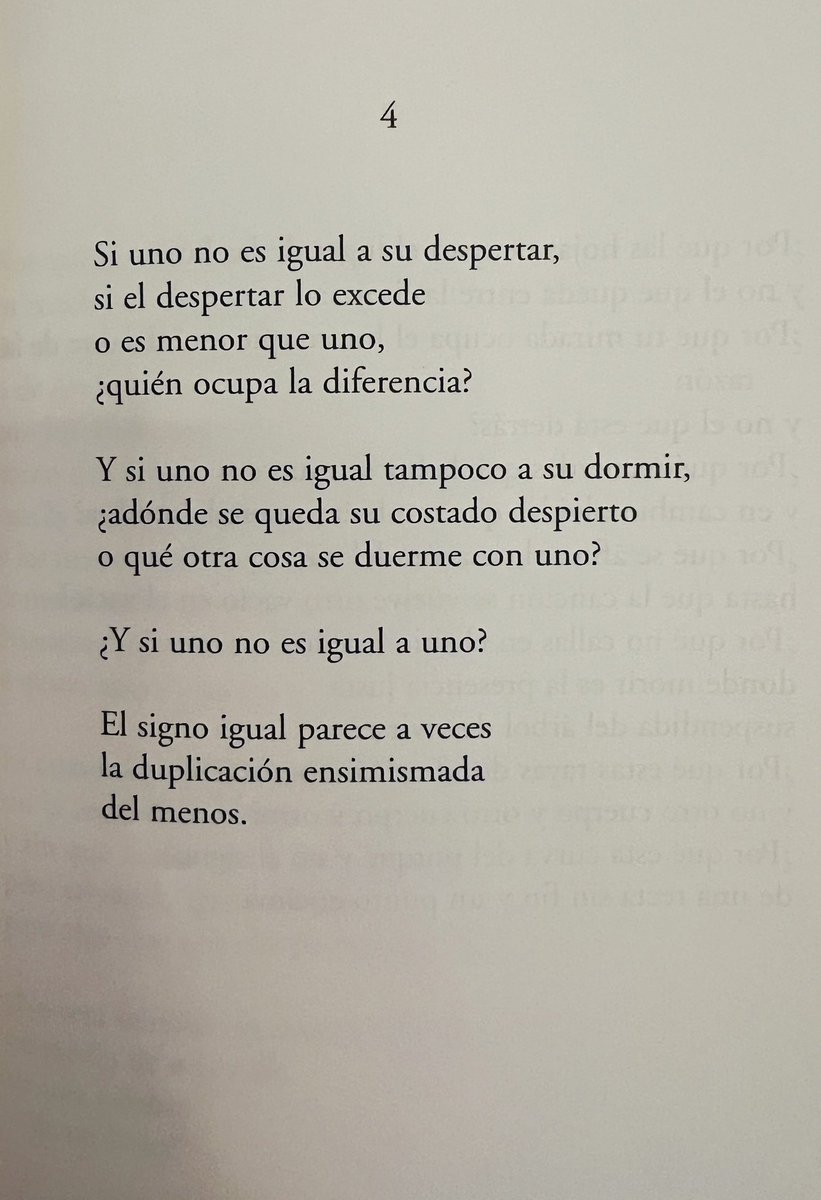 ‘Si uno no es igual a su despertar…’ Roberto Juarroz 💛