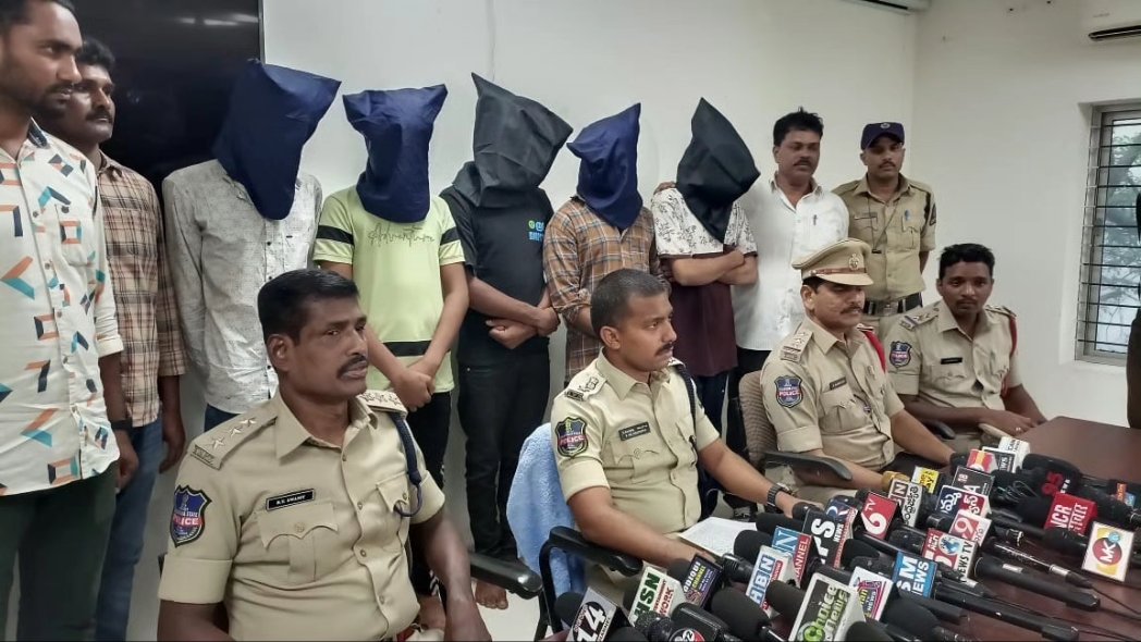 DCP Charminar Zone, Hyd tweet media