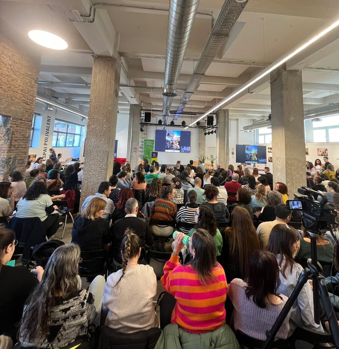 Aforament complet per les VII Jornades de Maltractament Infantil i Juvenil.