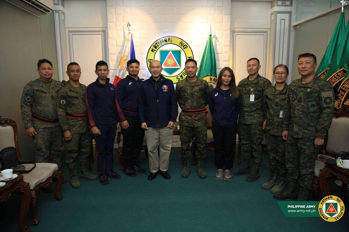 The Grandmaster of Kali Arnis Martial Arts Organization (KAMAO) and Vice-President, Philippine Eskrima Kali Arnis Federation (PEKAF) Mr. Richardson C. Gialogo rendered a courtesy call on the Commanding General Philippine Army Lt. Gen. Roy M Galido. Photos by Cpl. Quirante