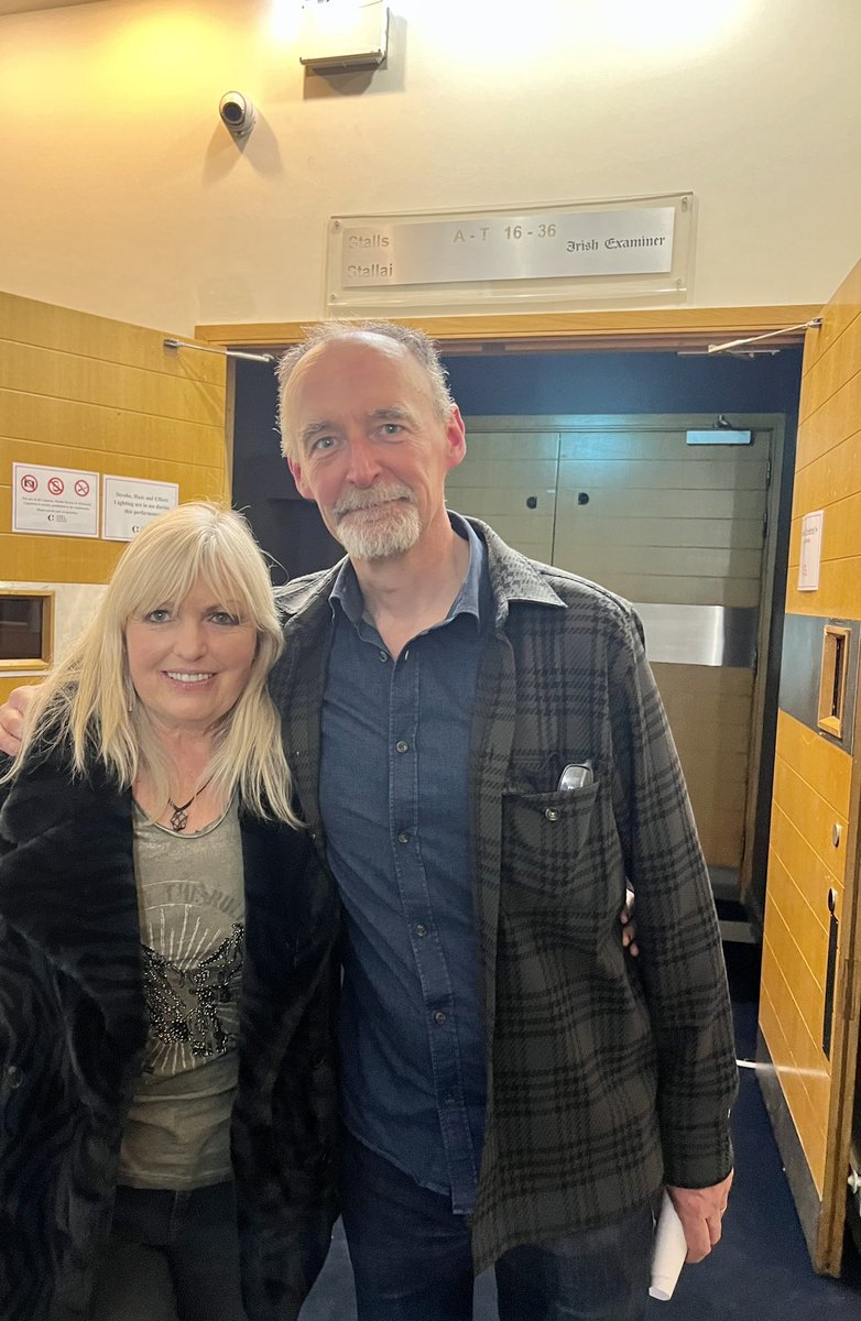 Absolutely amazing gig by @paulbradysongs in @CorkOperaHouse last night! Incredible guitar playing as always from @BShanleyGuitar ..he blew us all away & the crowd LOVED their hometown guitarist..! Over the moon that I didn’t miss it.. @ShanleysBar @DeBarraFolkClub