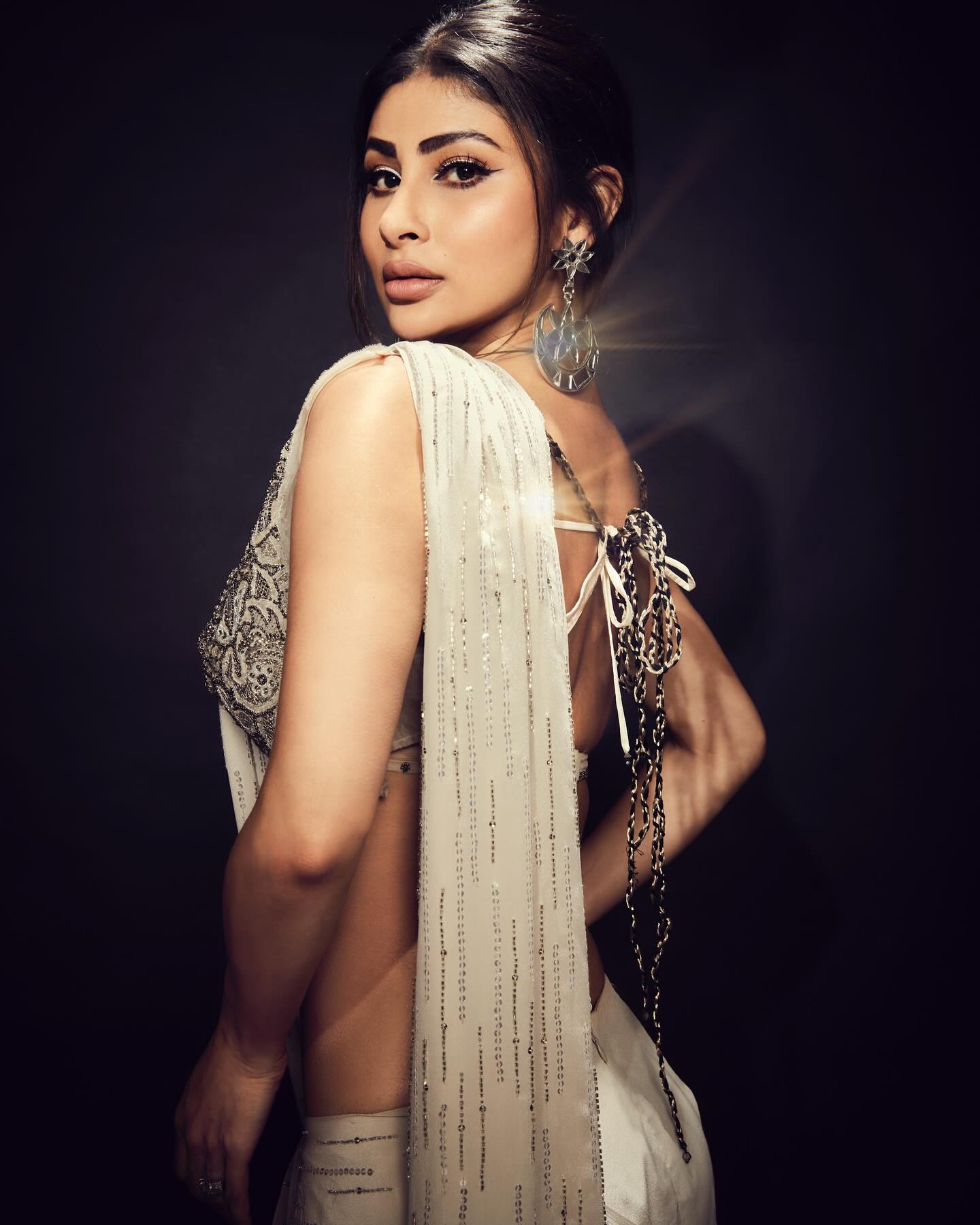 GLgzdcobsAA0-eF?format=jpg&name=large