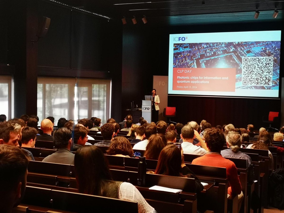 ICFOnians's tweet photo. Today is the day! ๐
KTT Director at @ICFOnians, Dr. Silvia Carrasco welcomes the attendees to #ICFOCLPDay on Photonic chips for Information and Quantum Applications.
Check the program and speakers: https://t.co/pKQpuQDHnS https://t.co/mwhLsGGcRA