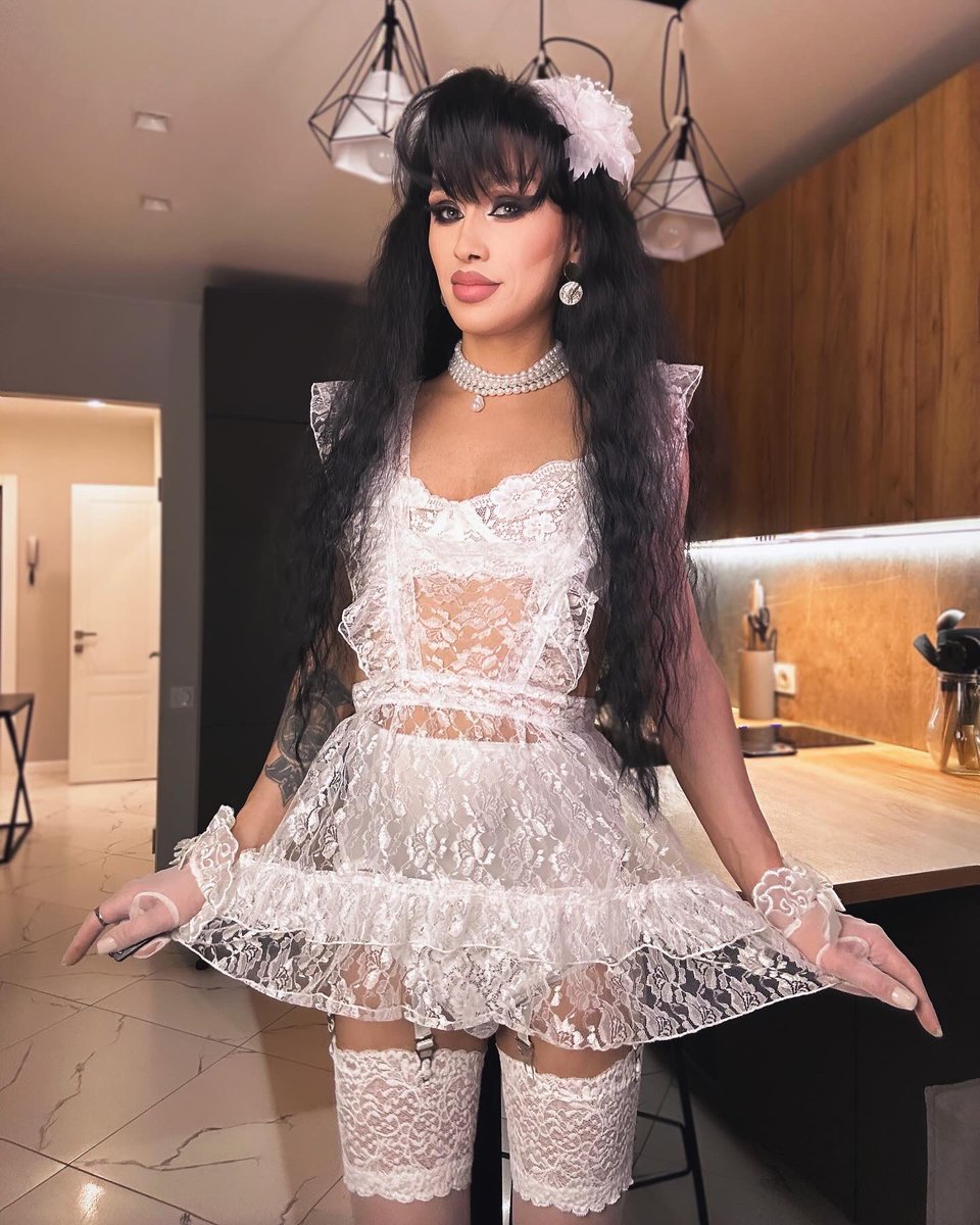 Qiz notogri xonaga kirdi Xellouin jinsiy aloqa partiyasi