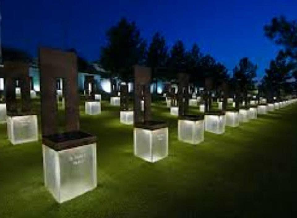 29 years ago, I was a senior in high school blocks away from the Alfred P Murray Building when a Ryder Truck with ~7,000 lbs of NH4NO3 fertilizer exploded killing 168 people, including 19 children. #WeRemember all those who were lost & the community of support.
#OKCBombing