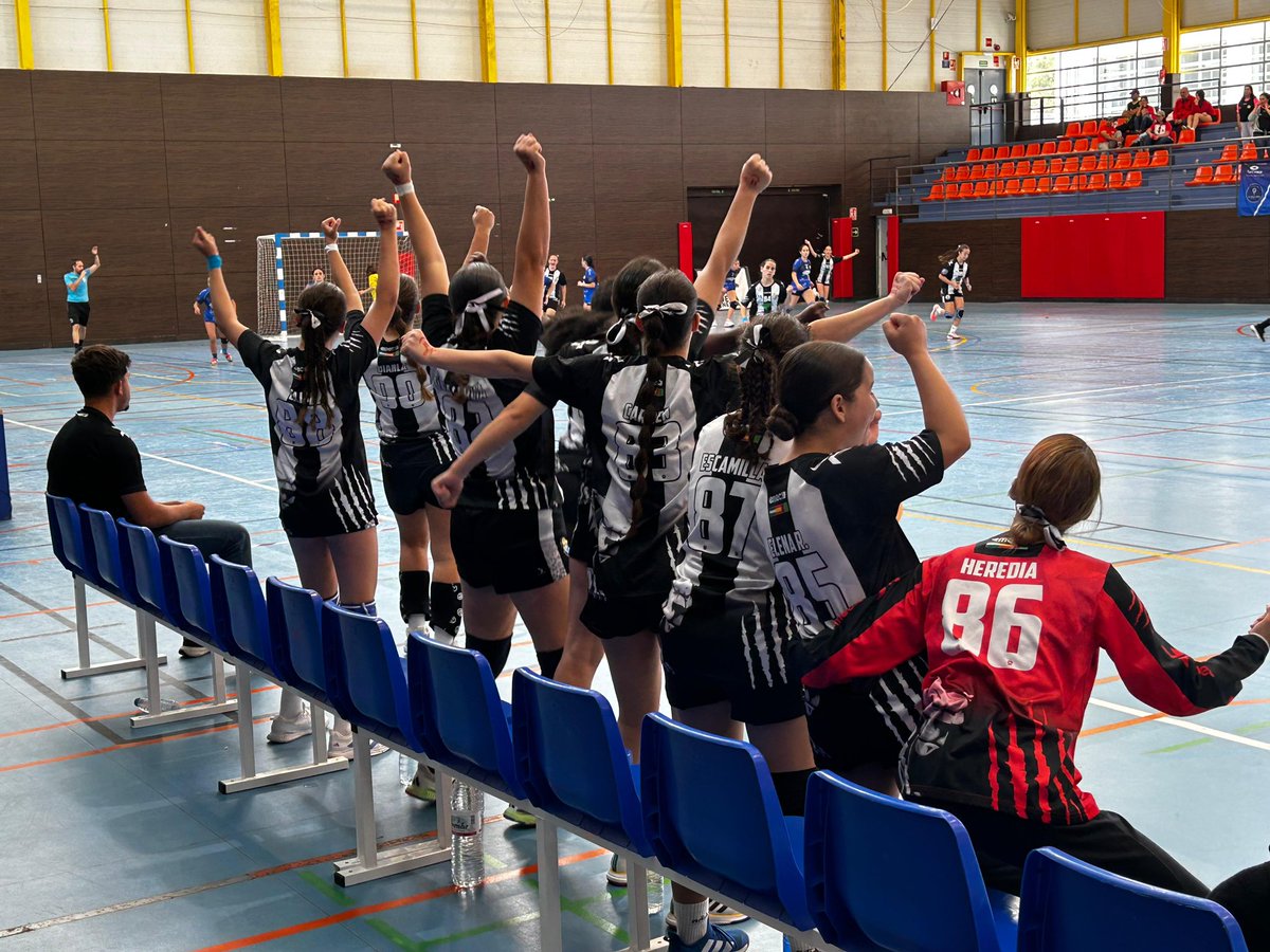 ✅ ¡Victoria y a cuartos de final! Fundación Unicaja Costa del Sol Málaga 25 🆚 Balonmano Barbate 14 🏆 Jornada 3 #CADEBA24 #InfantilFem ⚫️⚪️ #SomosPanteras