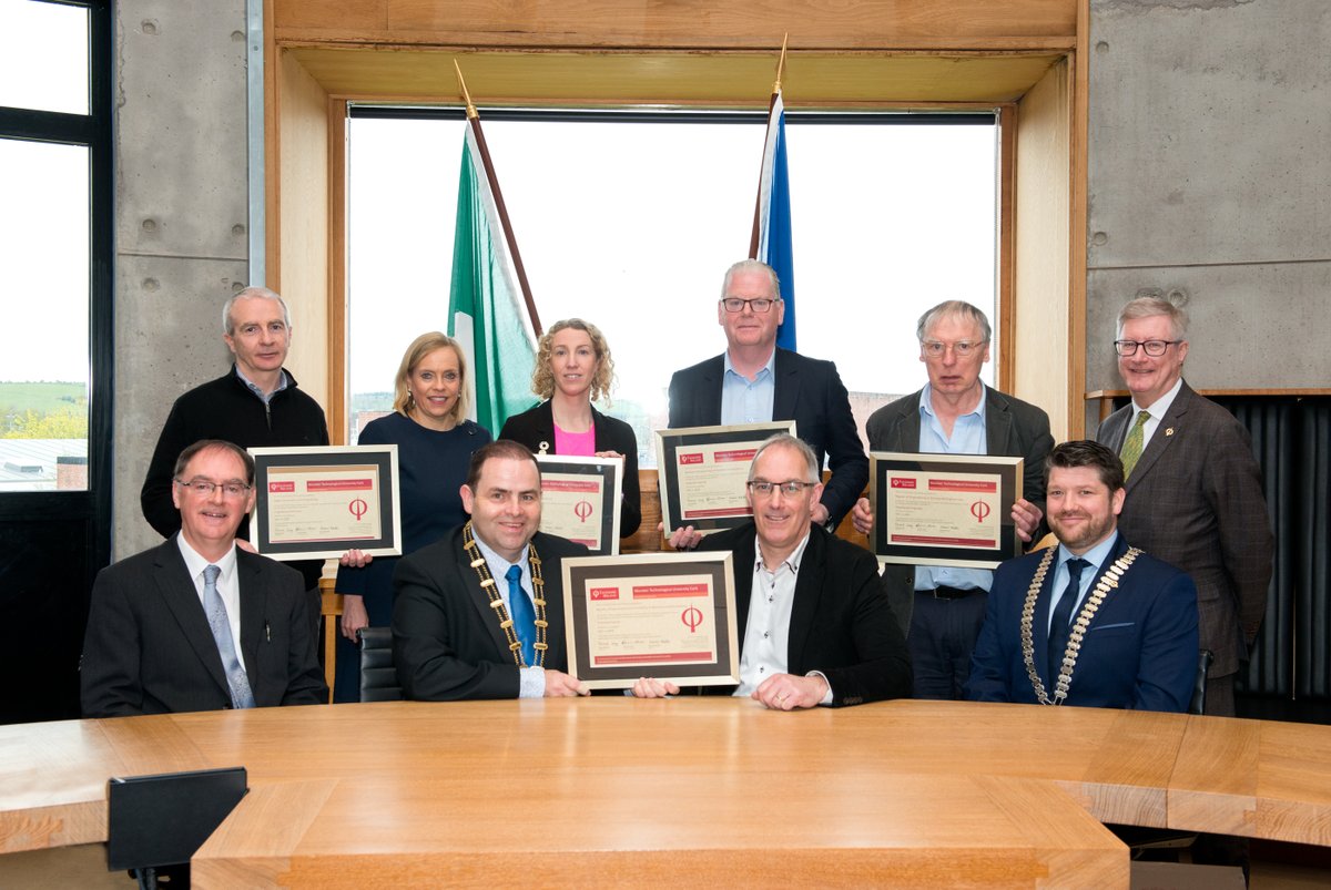 NiamhPower18's tweet photo. A lovely event to mark the successful @EngineerIreland  accreditation of our programmes within @MTU_CivilEng. The continued hard work of students &amp; staff across the department led to the re-accreditation of the programmes 👏👏👏. @JoeHarr01398374 @DesWalshCIT @BrianORourkeCIT https://t.co/Aw1M8Humkh