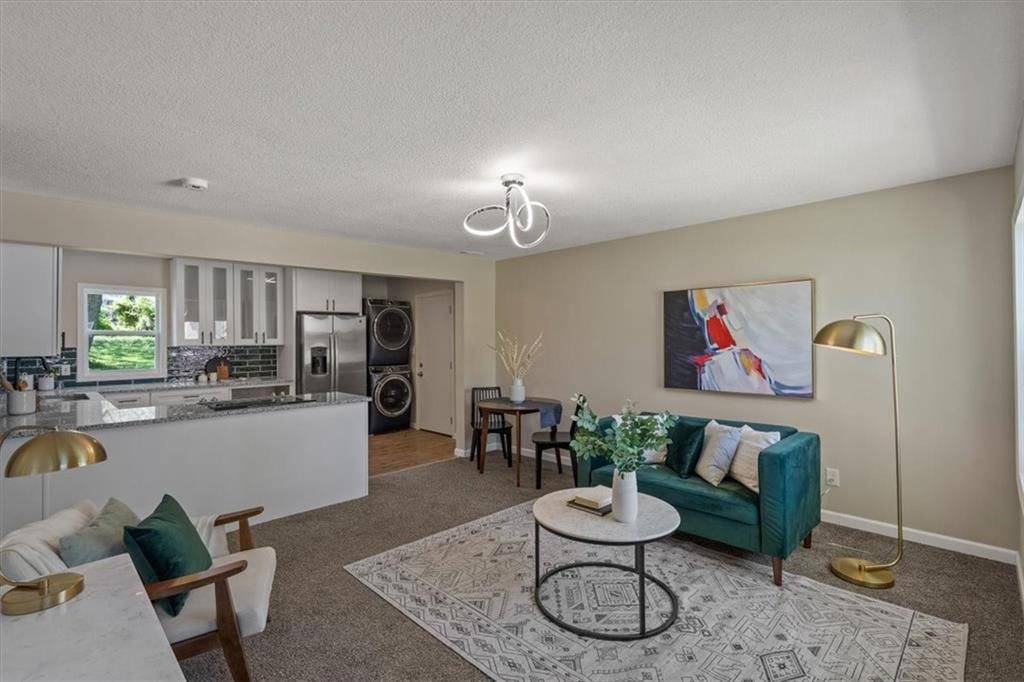janainkc's tweet photo. ✨✨ OPEN HOUSE ALERT ✨✨
📍17218 Monte Verde DR, Belton, MO 64012

Get all the details ➡️ https://t.co/SKT49yWw5L

Listed by: Jana Jeffery | 8168823970
Royal Fox Network powered by Real Broker, LLC

7300 W 110th St, Ste 700, Overland Park, KS 66210
785.329.9077 https://t.co/8DYeSD7bst