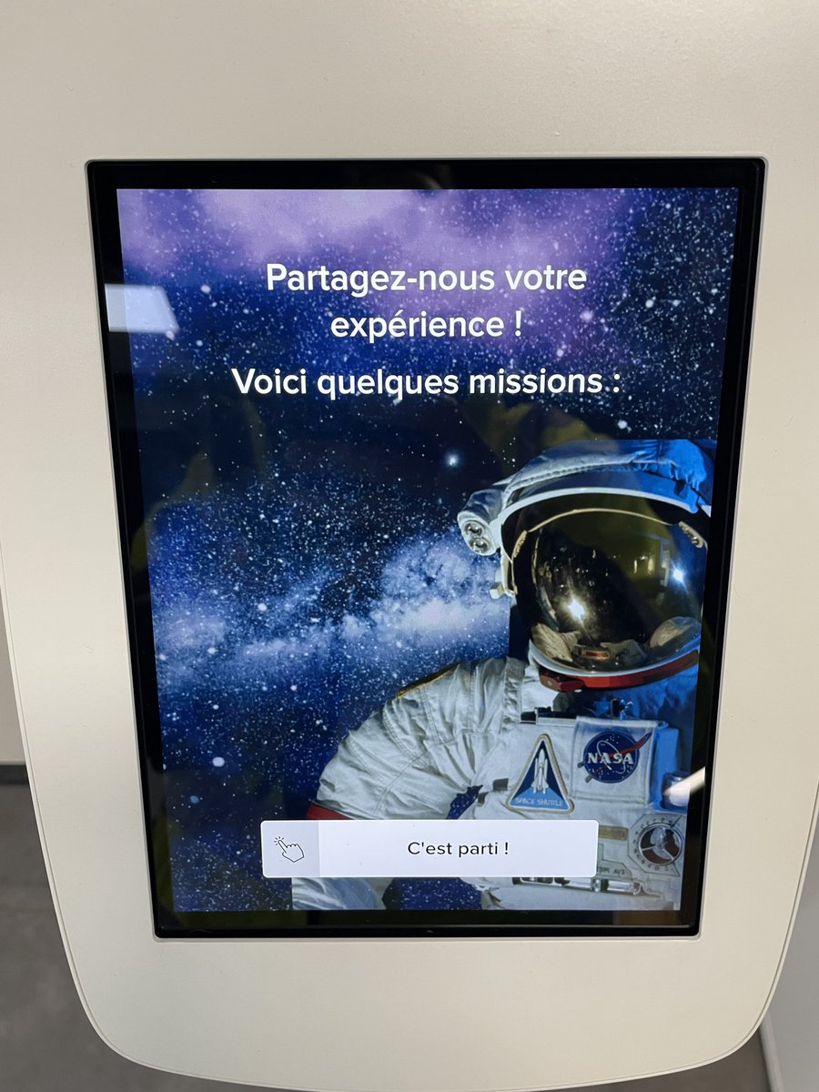 ❓ #VotreAvis nous intéresse. Dites-nous ce que vous avez pensé de votre expérience lors de votre venue au @MuseeAirEspace. Rien de plus simple sur la borne nouvellement installée à côté de notre #Photobooth et de la boutique. Nous avons hâte de vous lire 👀