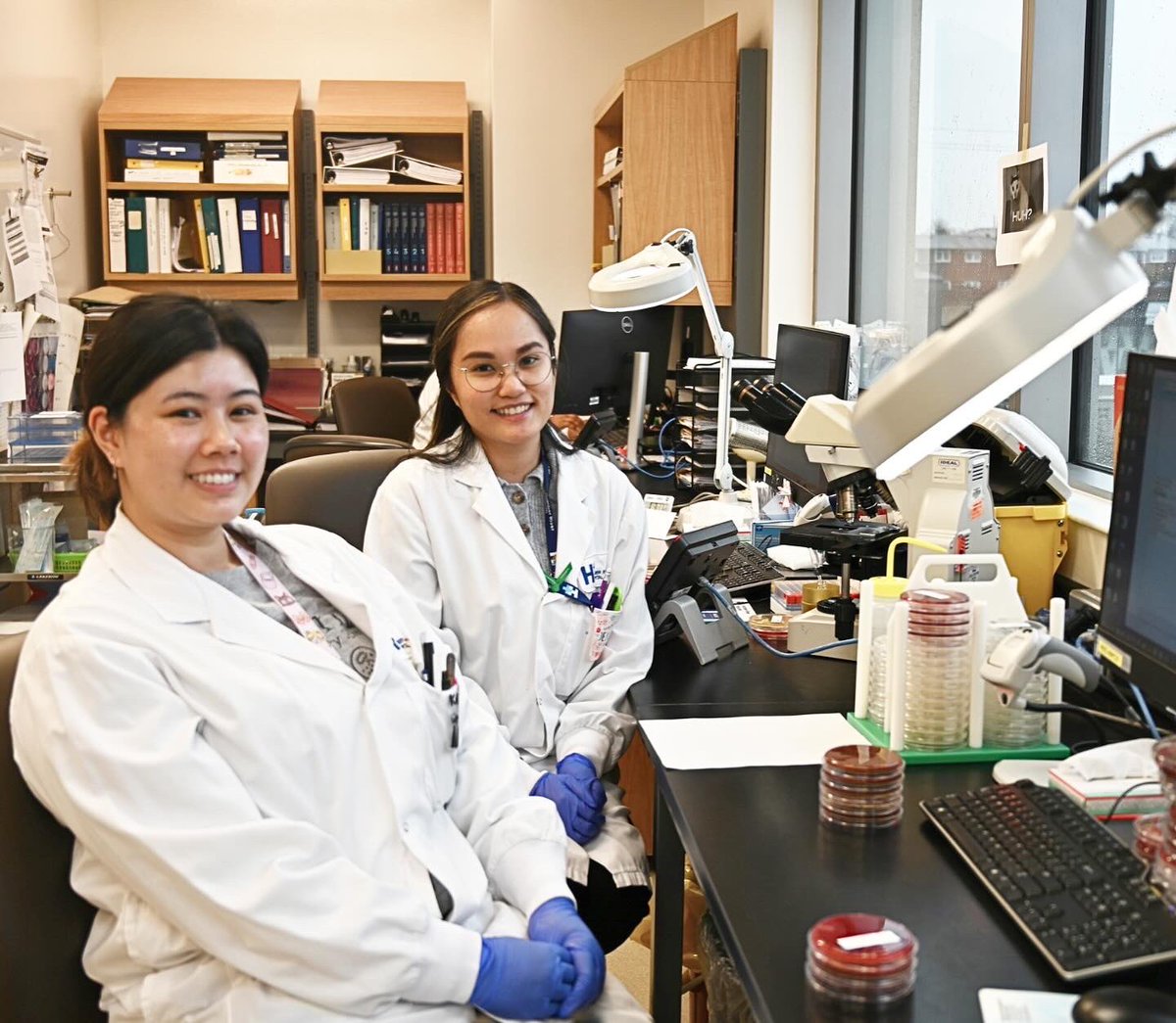 HRHealth_'s tweet image. Our Medical Laboratory Professionals provide accurate and timely laboratory test results to our physicians to help make critical medical decisions. Although they often work behind closed doors, their role is vital to Humber and in delivering safe, quality care. #MedicalLabWeek