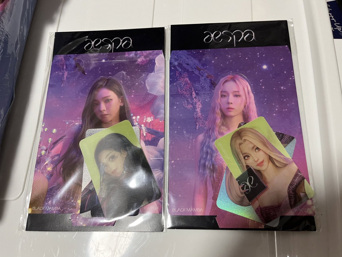 stf_kiosk's tweet photo. wts ⚡️ Lenticular photocard set KARINA , WINTER เซตเลนติ การ์ด + สแตนดี้ ของใหม่ ไม่แกะซีล 

☑️ Black mamba
— คาริน่า , วินเทอร์ 

☑️ Next level
— วินเทอร์

🏷️ลดเหลือ 250 บาท/เซต รวมส่ง
สอบถามสั่งซื้อทาง dm ได้เลยค่า
#ตลาดนัดเอสป้า #ตลาดนัดaespa https://t.co/RUq3uo10wy