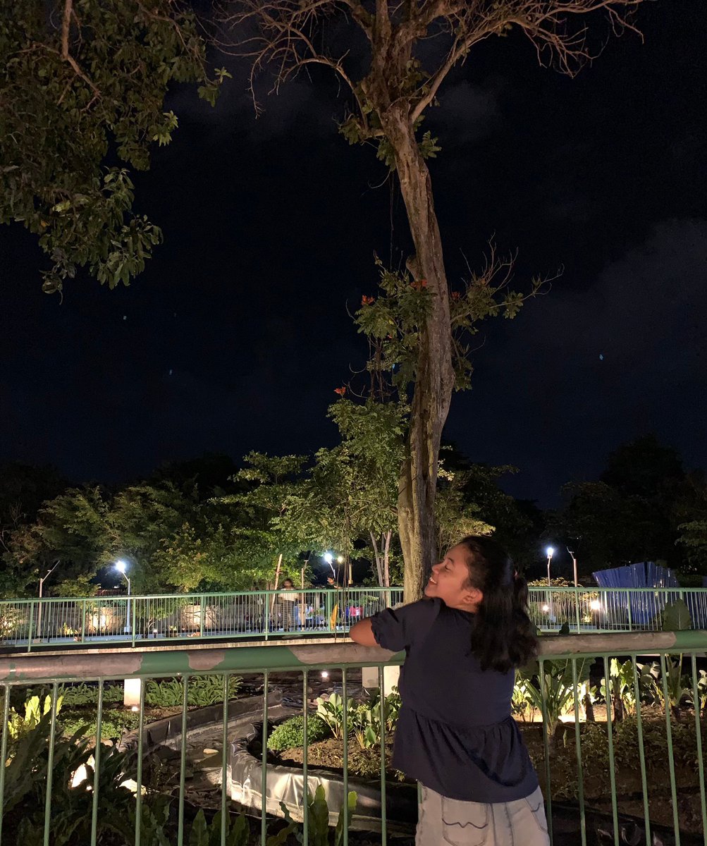 Jaiganda's tweet photo. Chill 🍃🌚 https://t.co/VATTp5Q6Xe