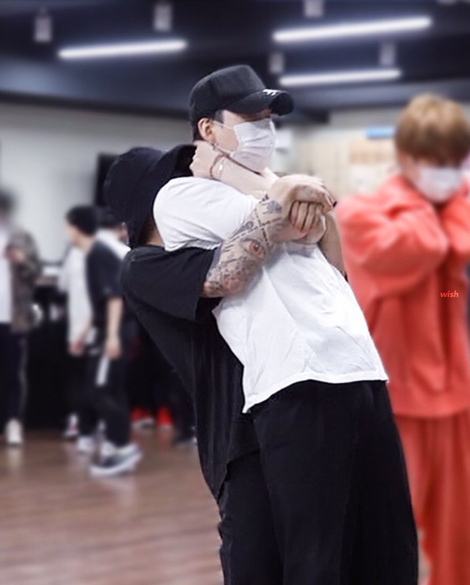 kookgiarchives's tweet photo. https://t.co/D3IGzWP6yr