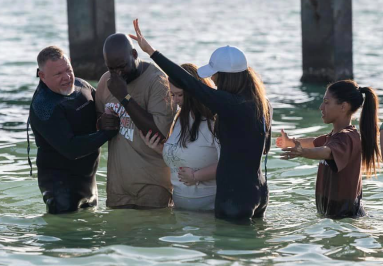 After mass baptism in Florida, former witch planning second event reachfm.ca/articles/after…    #gpab #yqu #grandeprairie #mdgreenview #countygp #yxj #ydq #dawsoncreek #fortstjohn