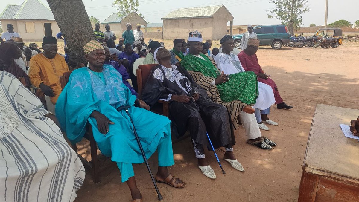 AdamawaAcresal's tweet photo. In a critical step to obtaining the buy-in of the communities in Demsa for the 6000ha irrigation project of the state government championed by the ACRESAL project, the State Project Coordinator Dr Ibrahim Chinda yesterday had a parley with about 140 traditional rulers and elders. https://t.co/W5THneak2T