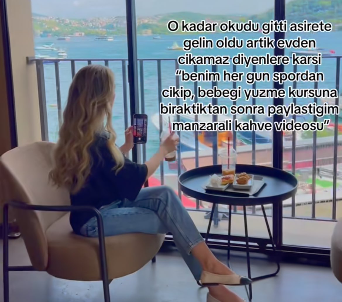 akşama da ağlayarak 50 kişiye çay servisi ve bulaşıkçılık videosu gelir mi