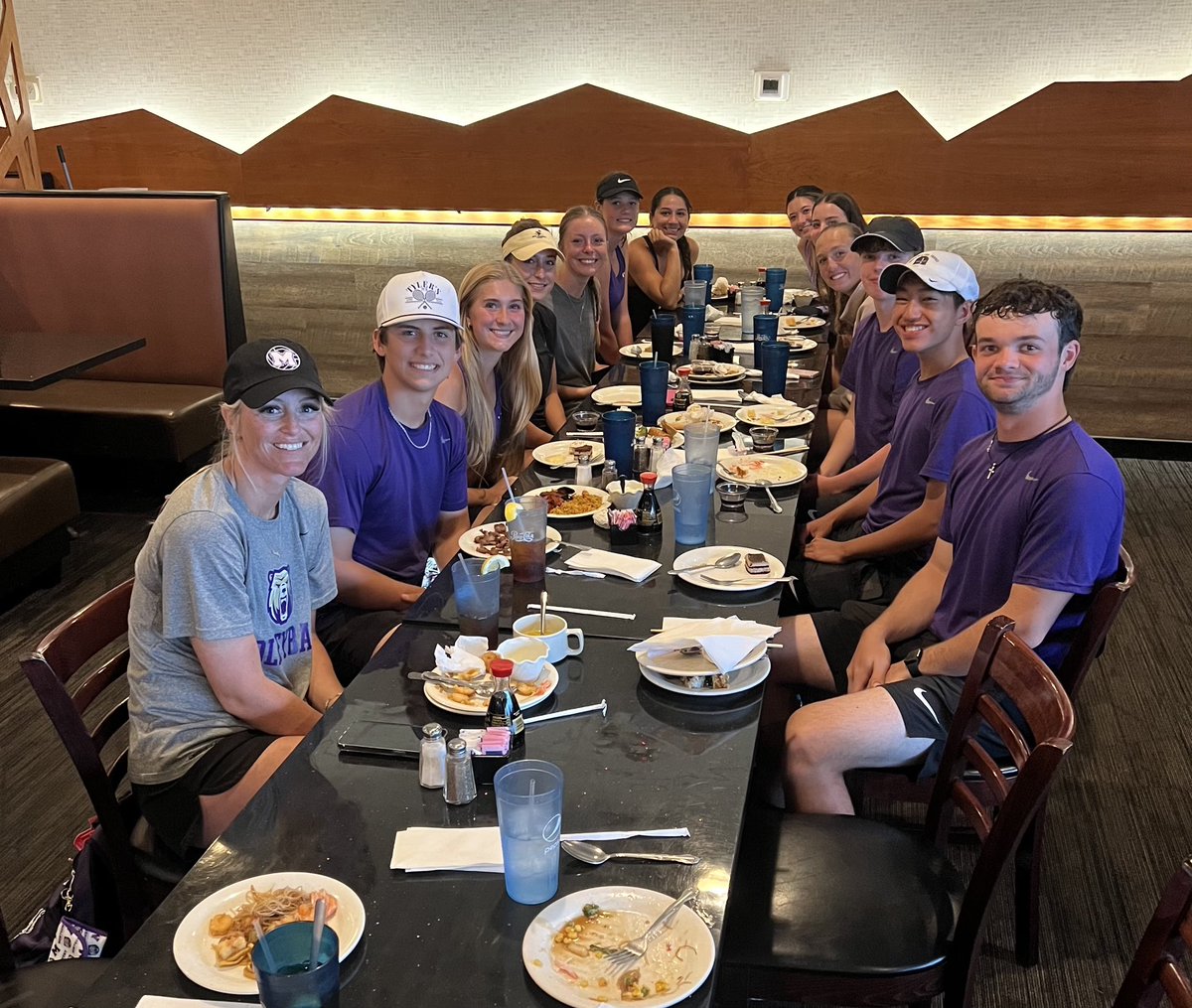 Great job Varsity at the duel match yesterday!

And special thanks to Grand Buffett in Huntsville for hosting the team and Mrs. Chang for setting it all up.

Next stop is district for this team!