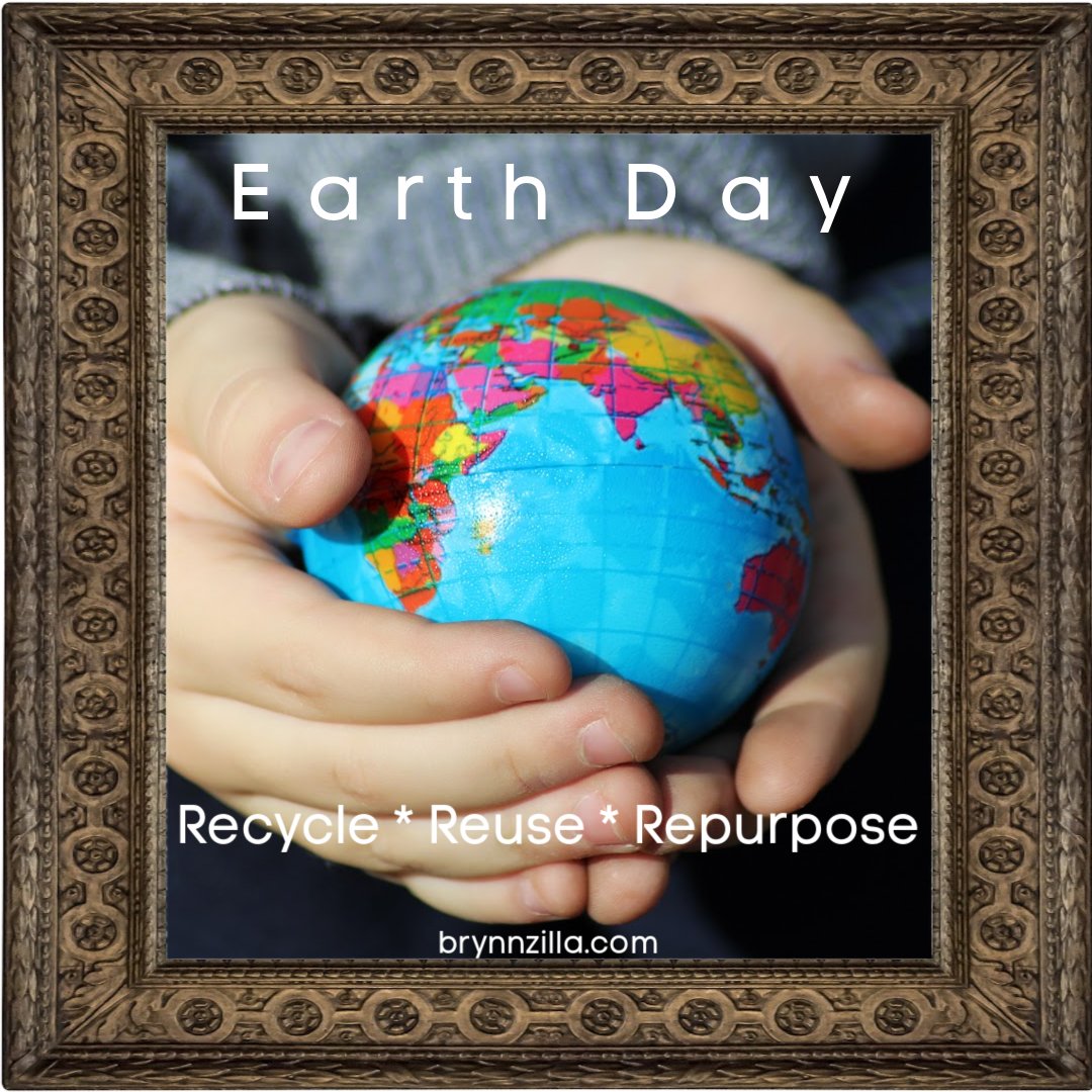 🌎 Earth Day is April 22nd! 🌎
20% Off Storewide!

#earthday #shopsecondhand #thrift #thrifter #secondhand #secondhandfirst #thrifting #onlinethriftstore