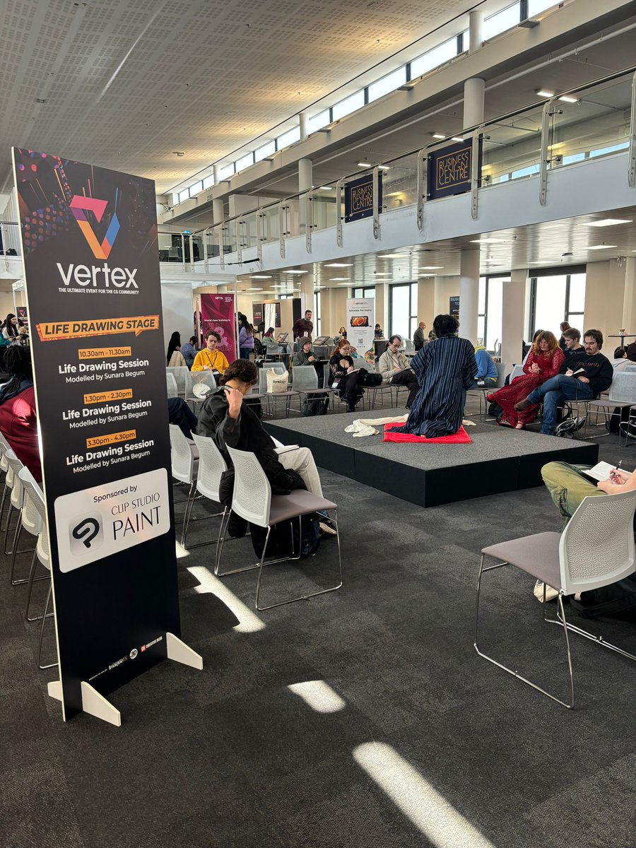 3DWorldMag's tweet photo. Life drawing stage in full swing at Vertex! 

#VERTEXCONF https://t.co/nTTVbgszoJ