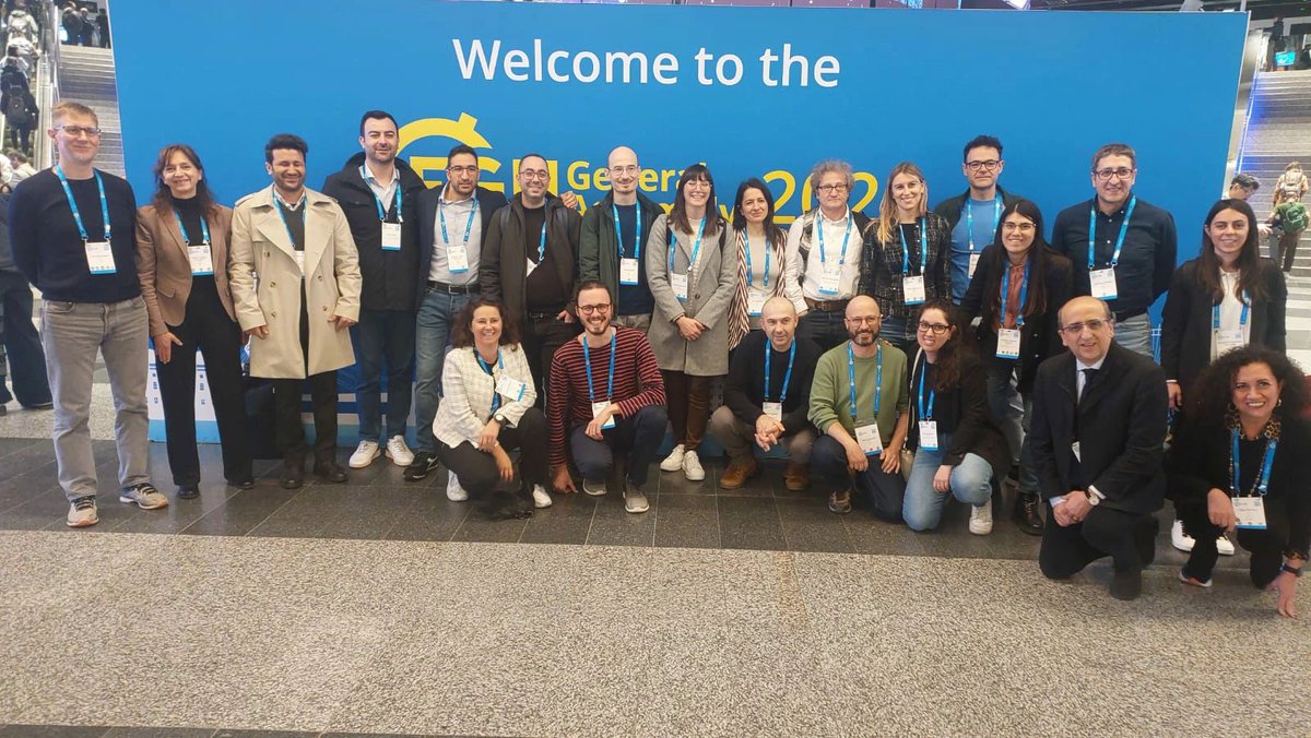 A fruitful #EGU24 week coming to its end, happy to have learned so much in #soilmoisture, #remotesensing, #drought and many more, and got so many insights in the endless knowledge displayed in Vienna by all the EGU community. @Hydrology_IRPI