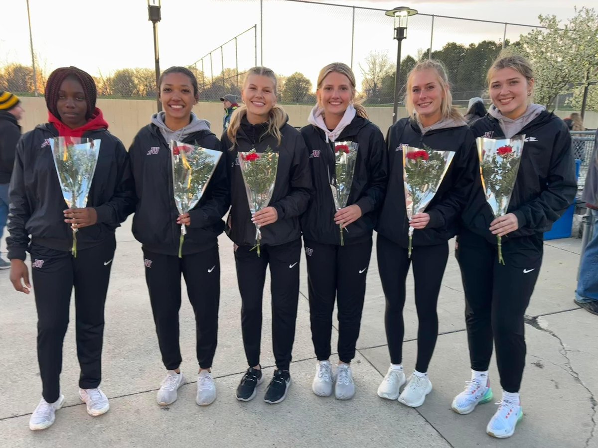 Congratulations to our #SeniorTrackStars on their hardwork &amp; dedication to <a href="/WahawkGirlsTF/">West Waterloo Girls T&F</a> over the years!