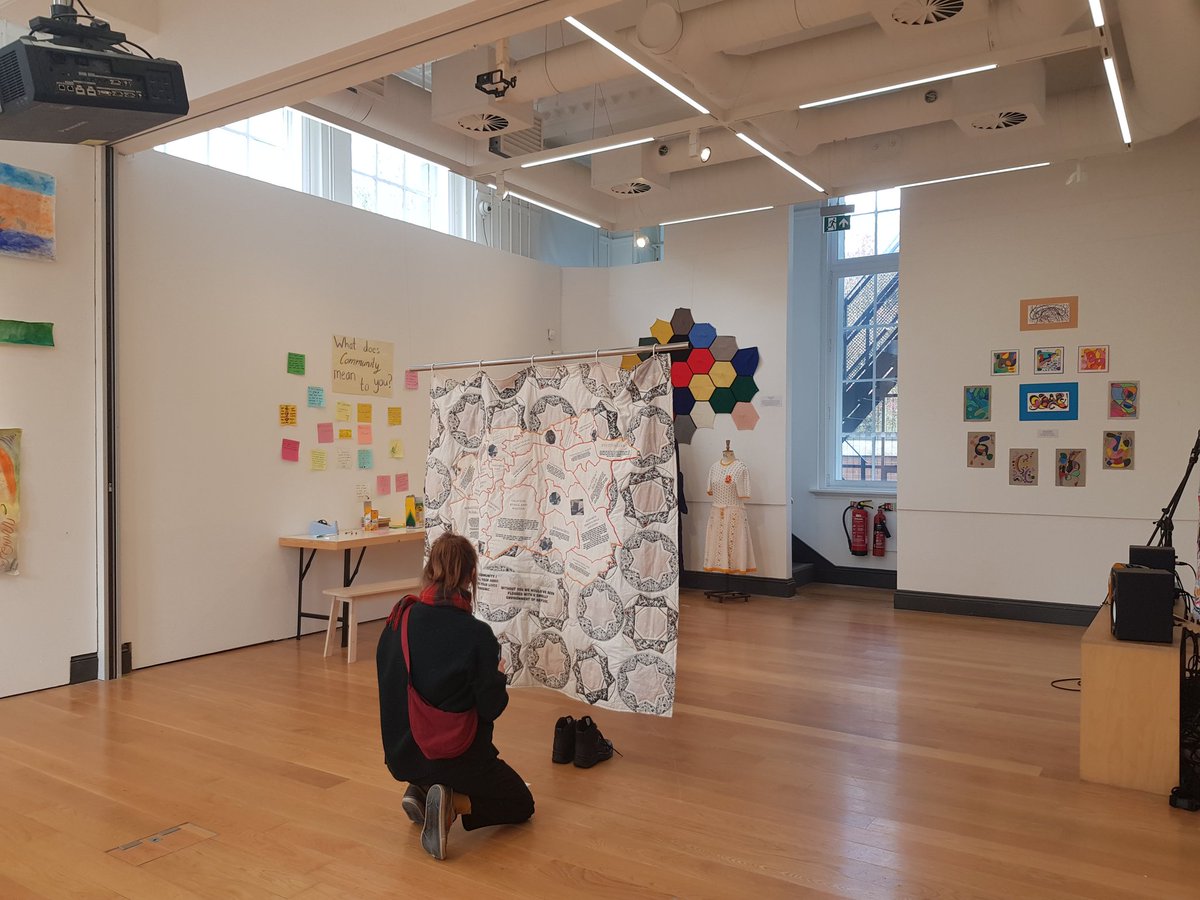 _laylabloom's tweet photo. Lovely exhibition 'Synergy' @FAHACS , working with @lrfleeds today.  With some beautiful handmade knits and creations for sale, too. https://t.co/WtQprHzfIt