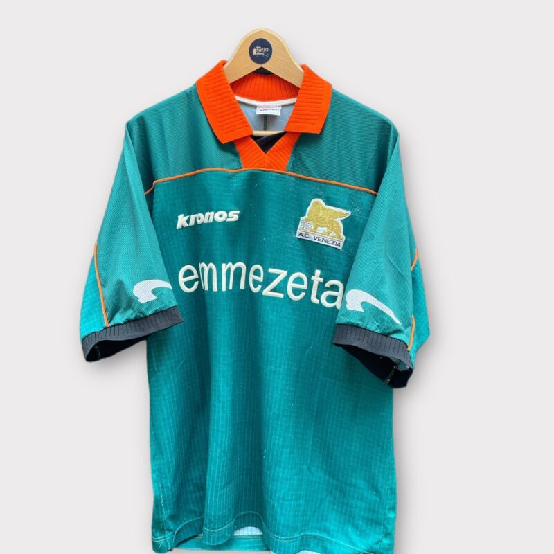 Original Venezia 1999/00 Third Football Shirt

ebay.co.uk/itm/Original-V…

#ad #football #footballshirt